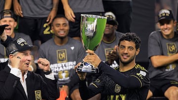 Carlos Vela considers salary cut to secure LAFC extension